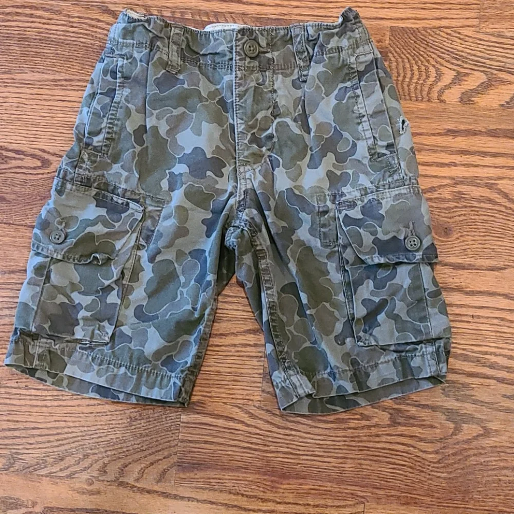 Gap Kids cameo cargo shorts
